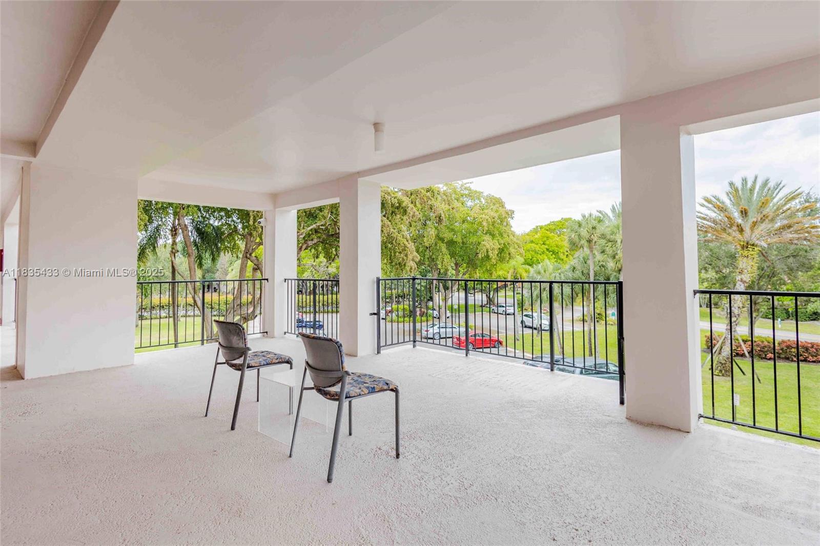 NO 6 PALM-AIRE COUNTRY CL - Residential Lease