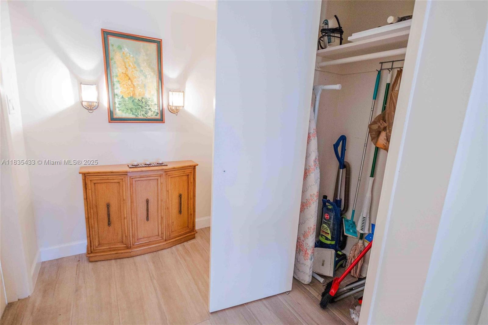 NO 6 PALM-AIRE COUNTRY CL - Residential Lease