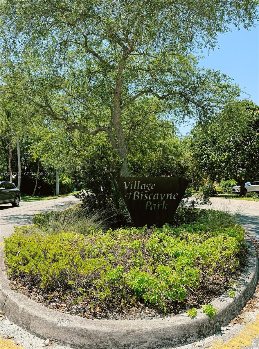 BISCAYNE PARK - Residential