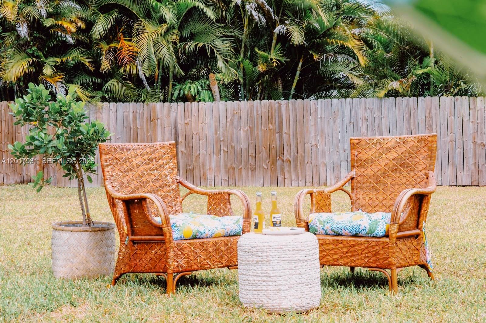BISCAYNE PARK - Residential