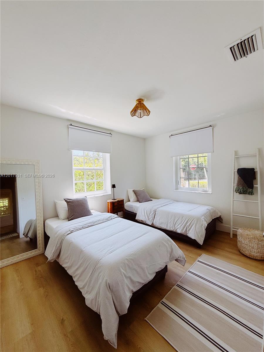 BISCAYNE PARK - Residential