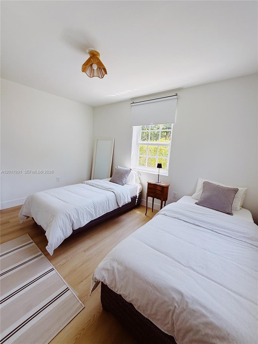 BISCAYNE PARK - Residential