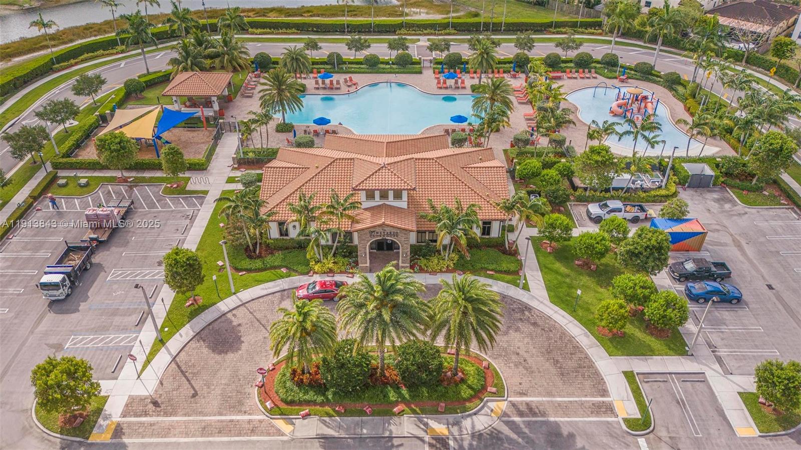 BAYWINDS OF ABACO - Residential