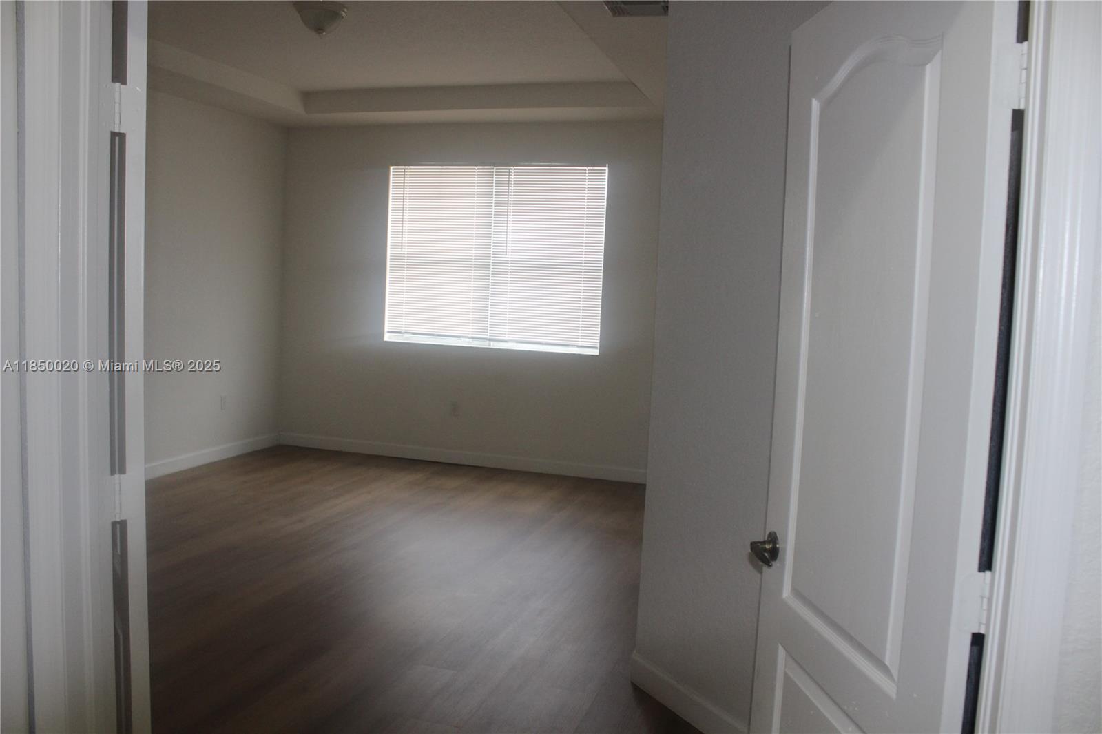 DORAL ISLES NORTH SEC ONE - Residential