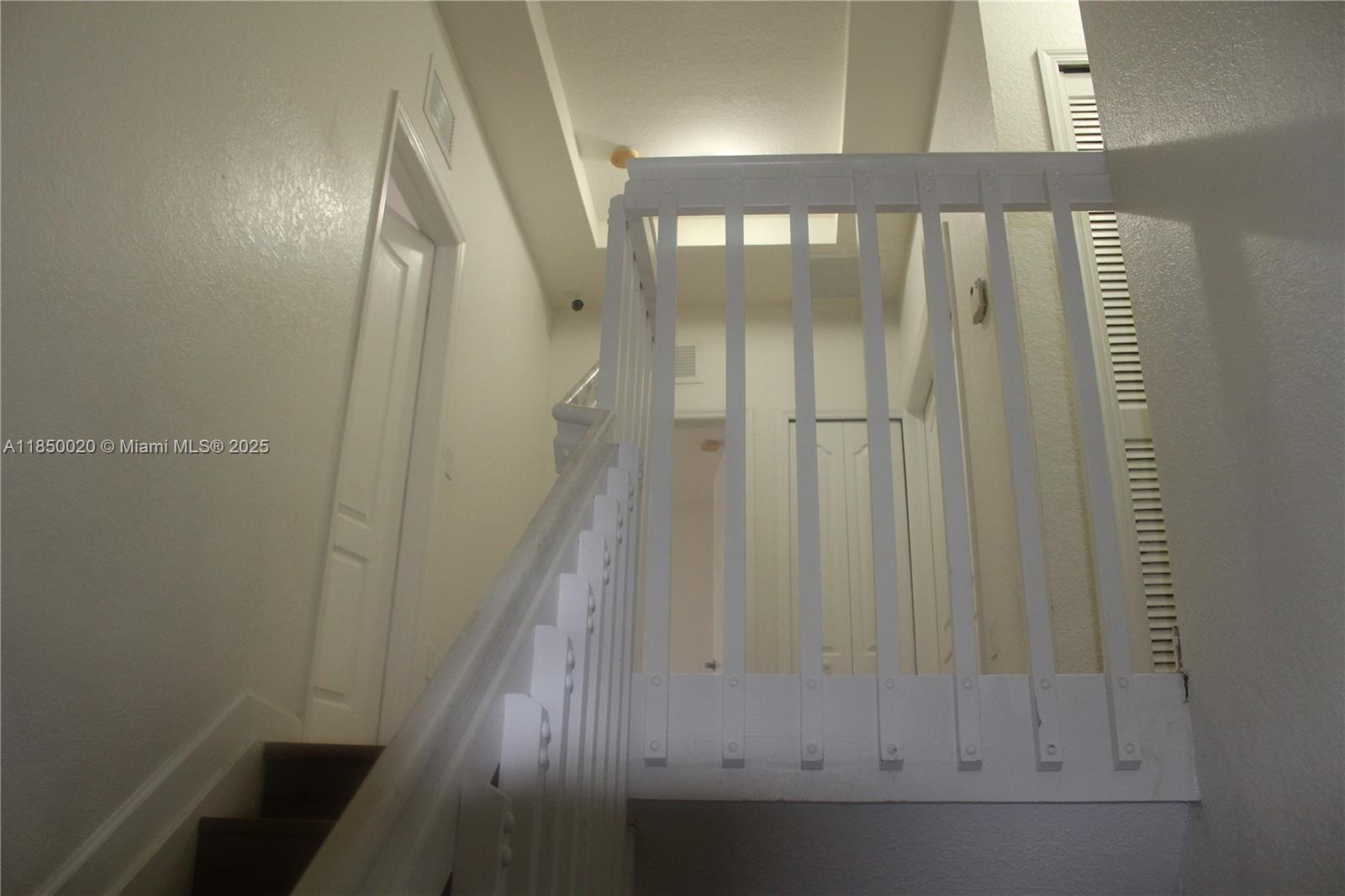 DORAL ISLES NORTH SEC ONE - Residential