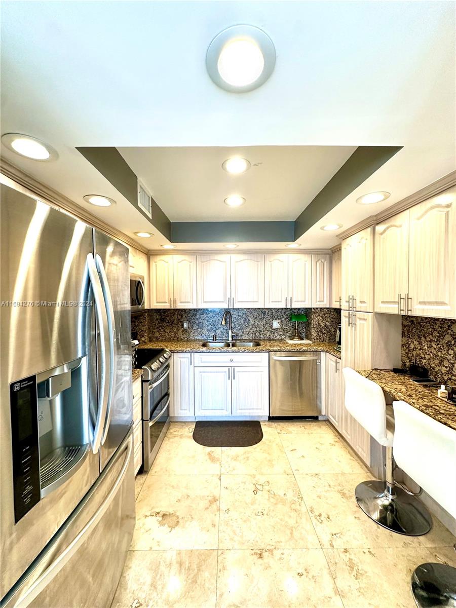 HEMISPHERES CONDO - Residential