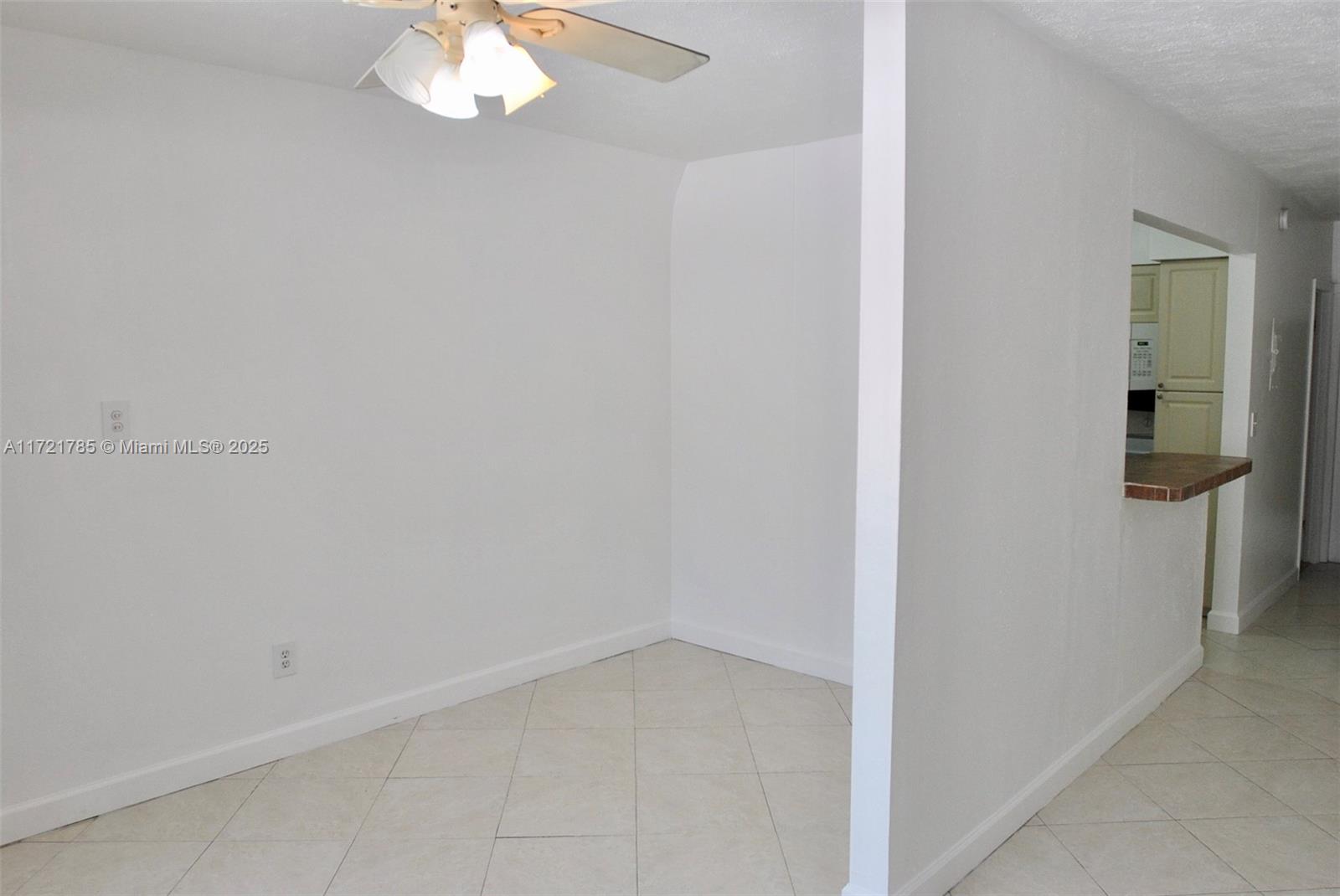 641 ESPANOLA WAY INC COND - Residential