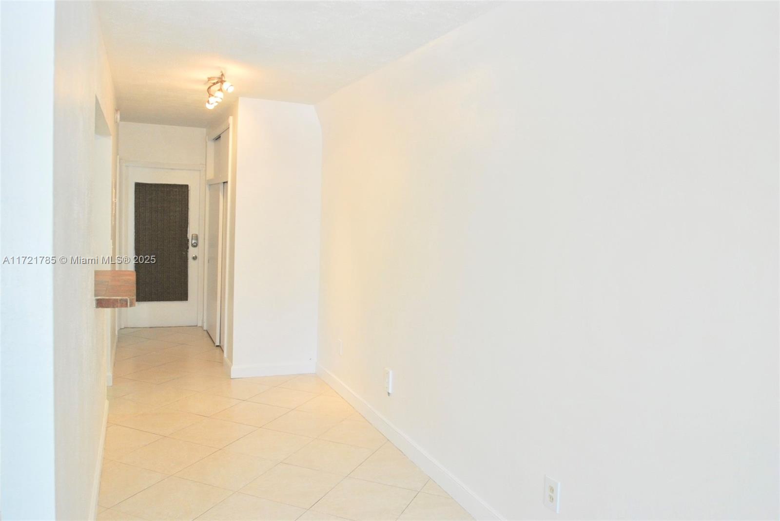 641 ESPANOLA WAY INC COND - Residential
