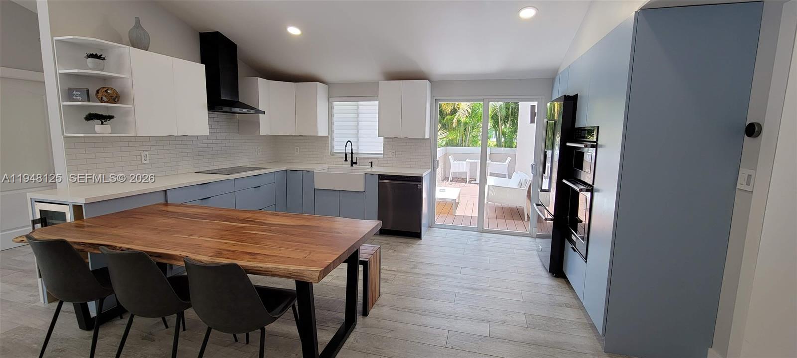 COQUINA LAKES - Residential