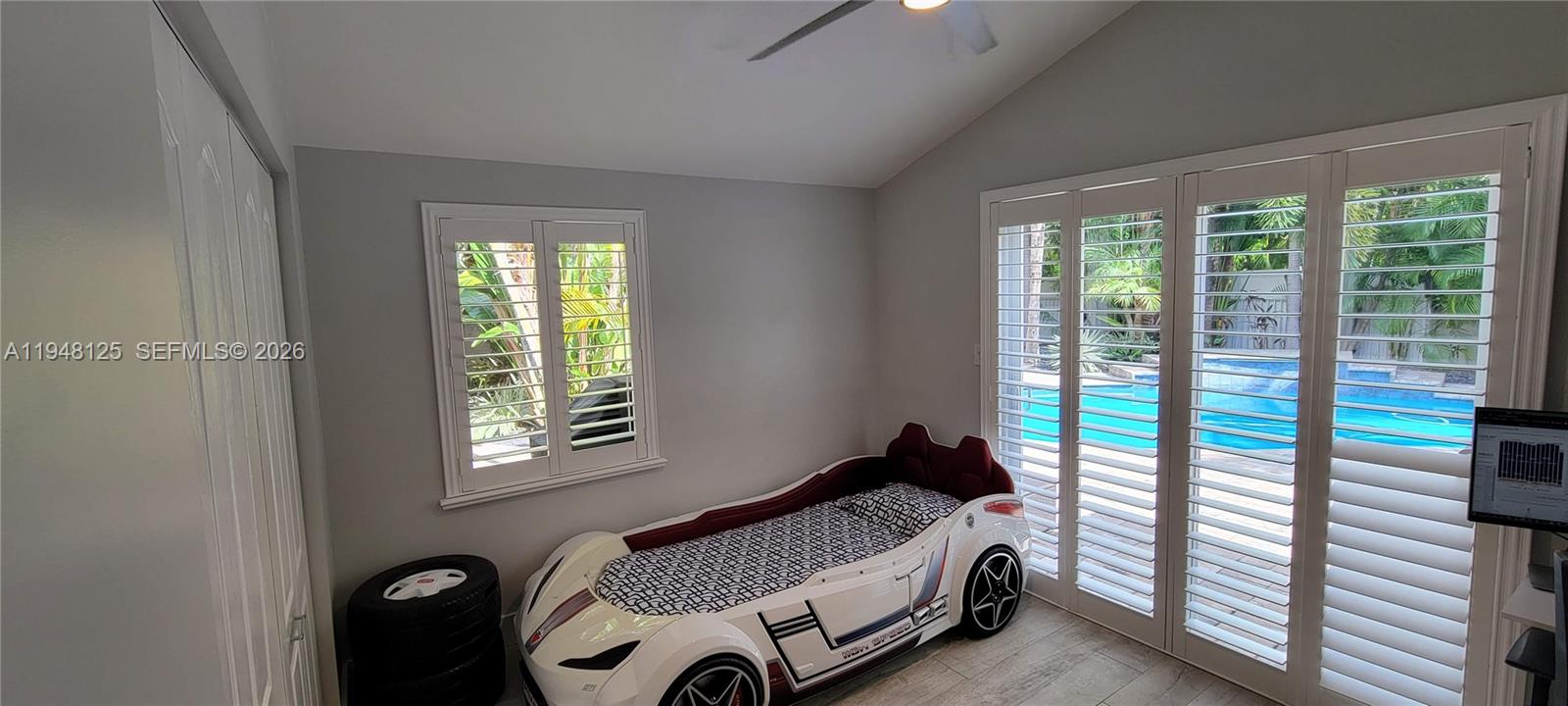 COQUINA LAKES - Residential