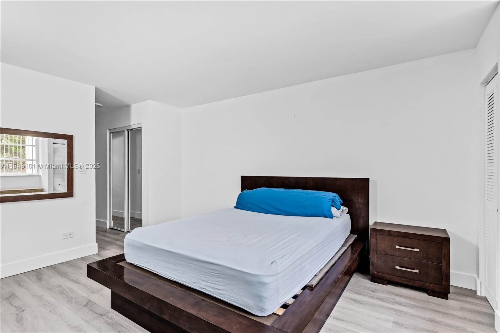 ROYAL OAKS CONDO - Residential