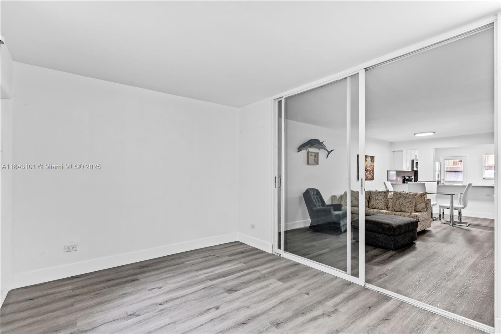 ROYAL OAKS CONDO - Residential