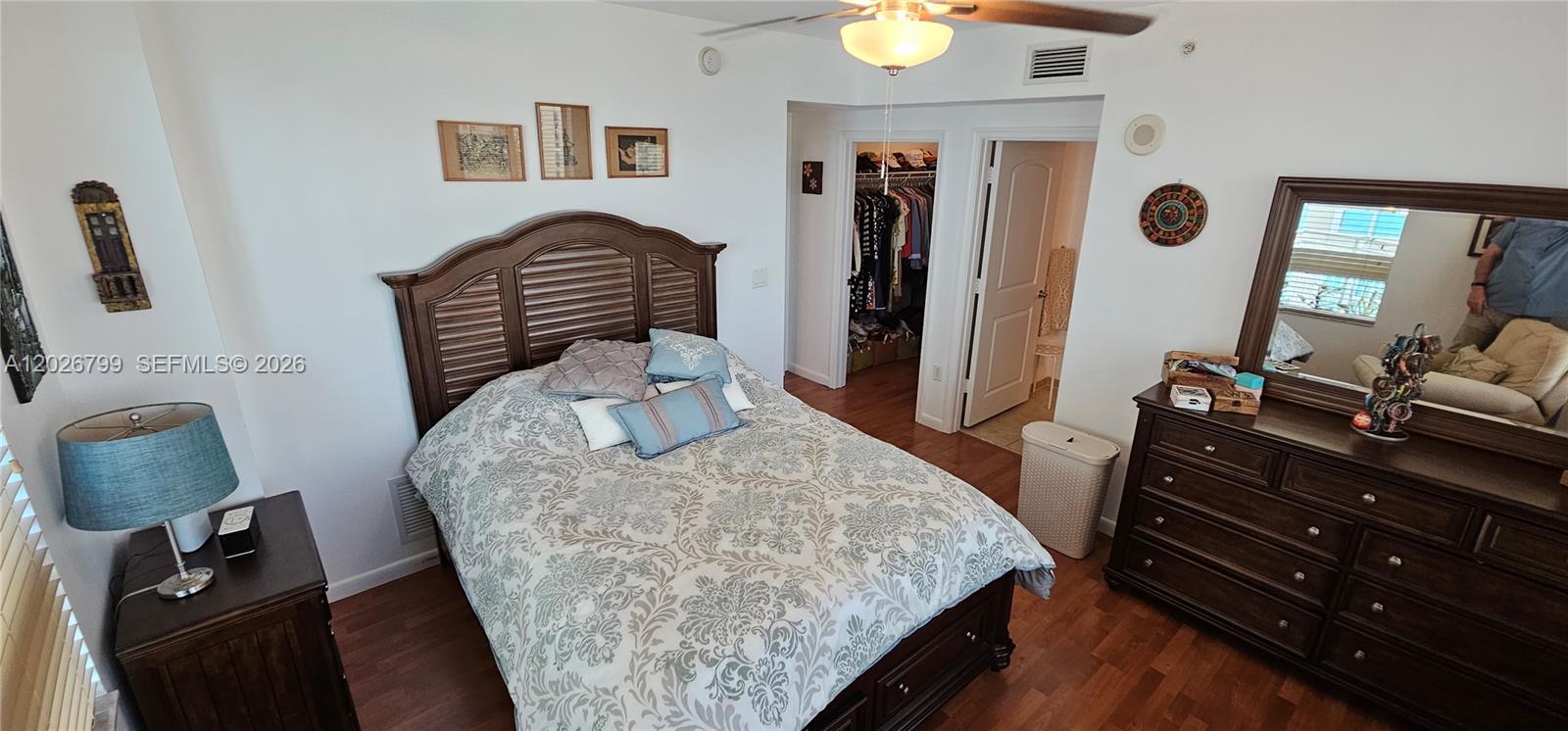 TOSCANO CONDO - Residential