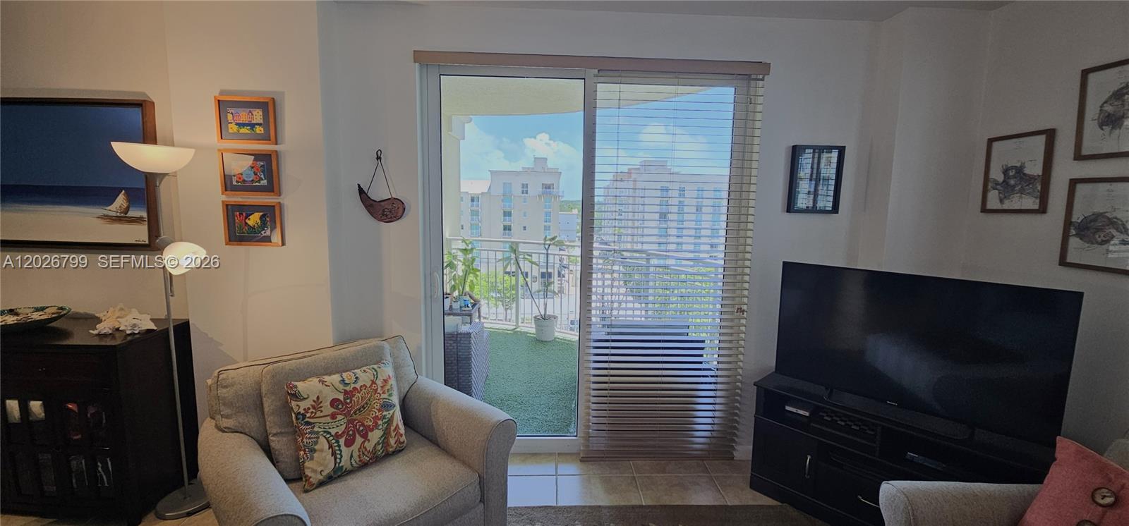 TOSCANO CONDO - Residential