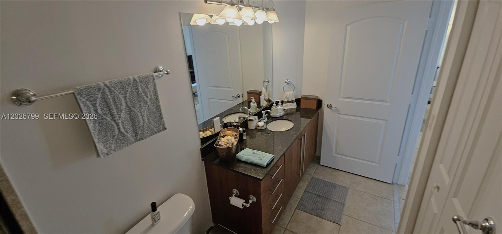 TOSCANO CONDO - Residential