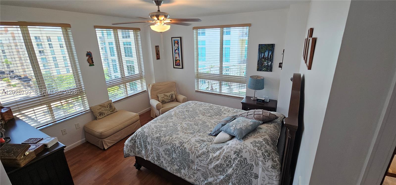 TOSCANO CONDO - Residential