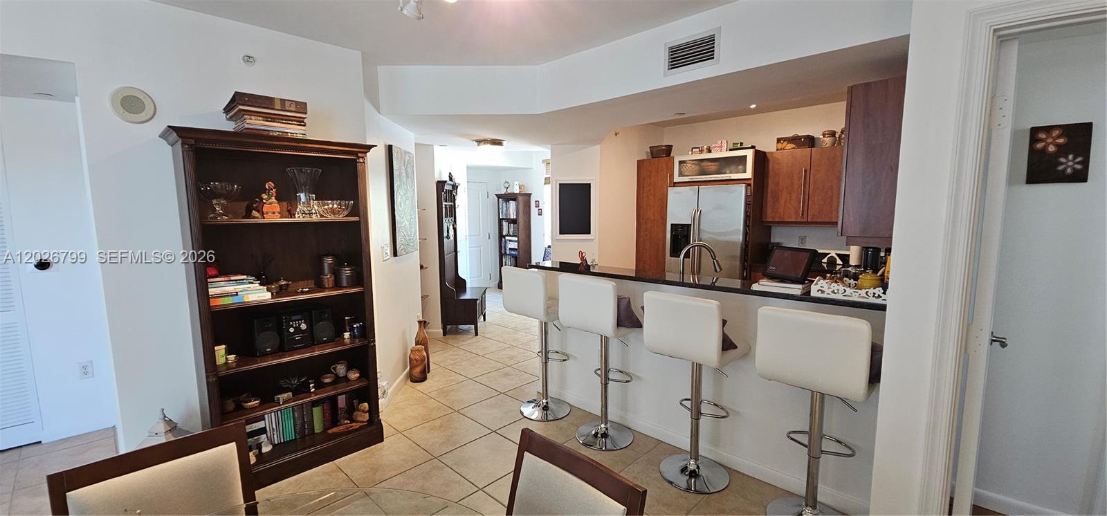TOSCANO CONDO - Residential