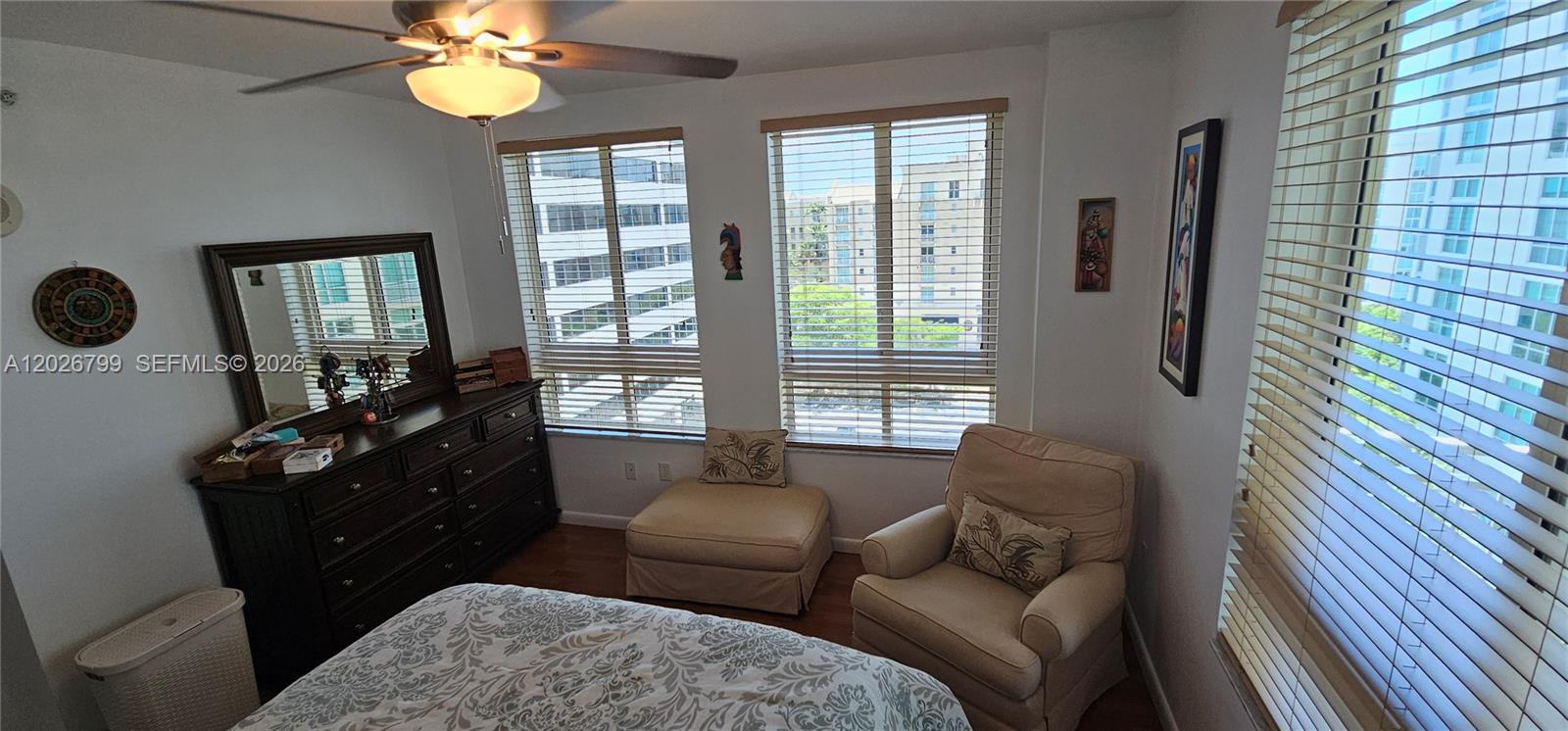 TOSCANO CONDO - Residential