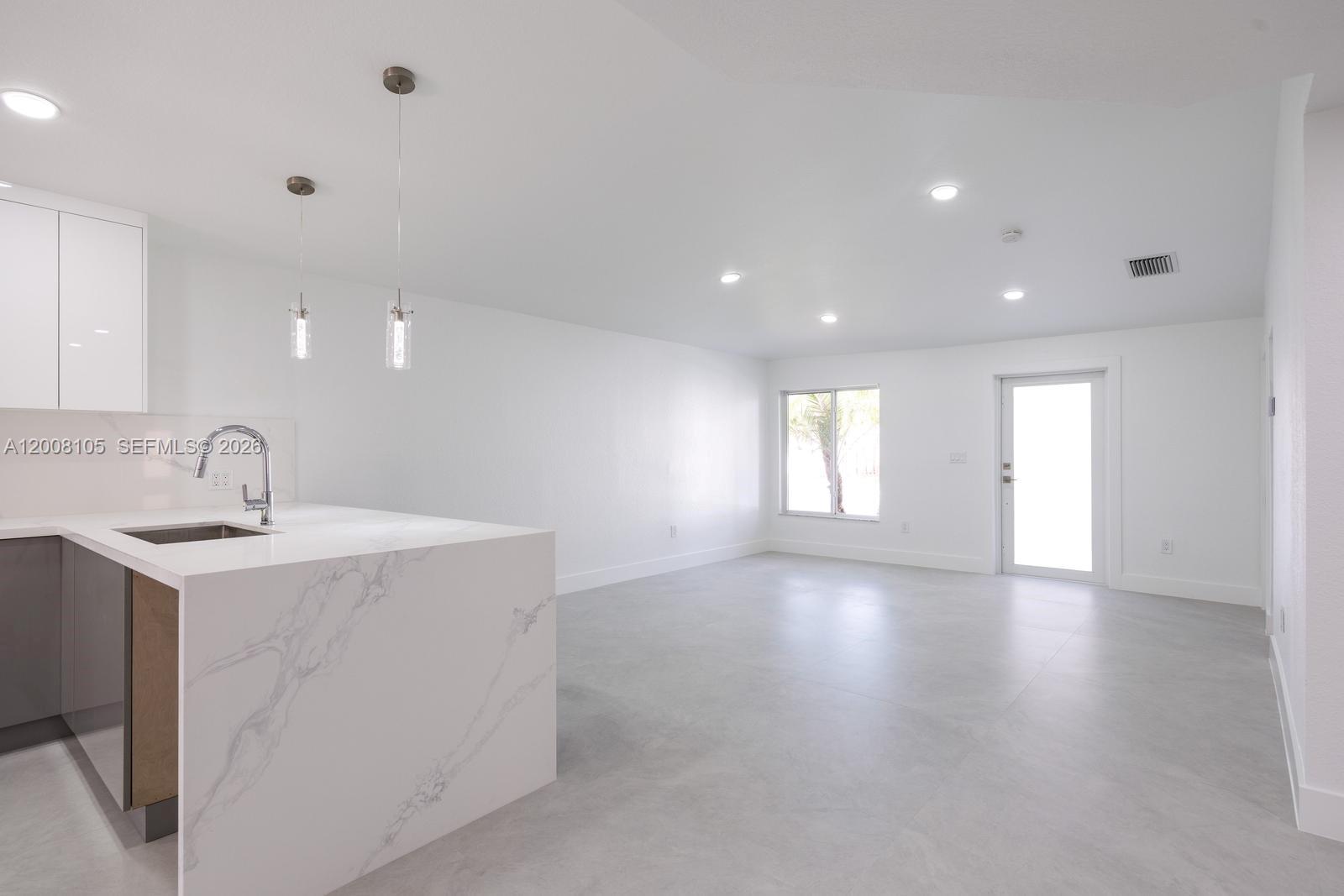 PRECIOUS HOMES AT LAKES B - Residential