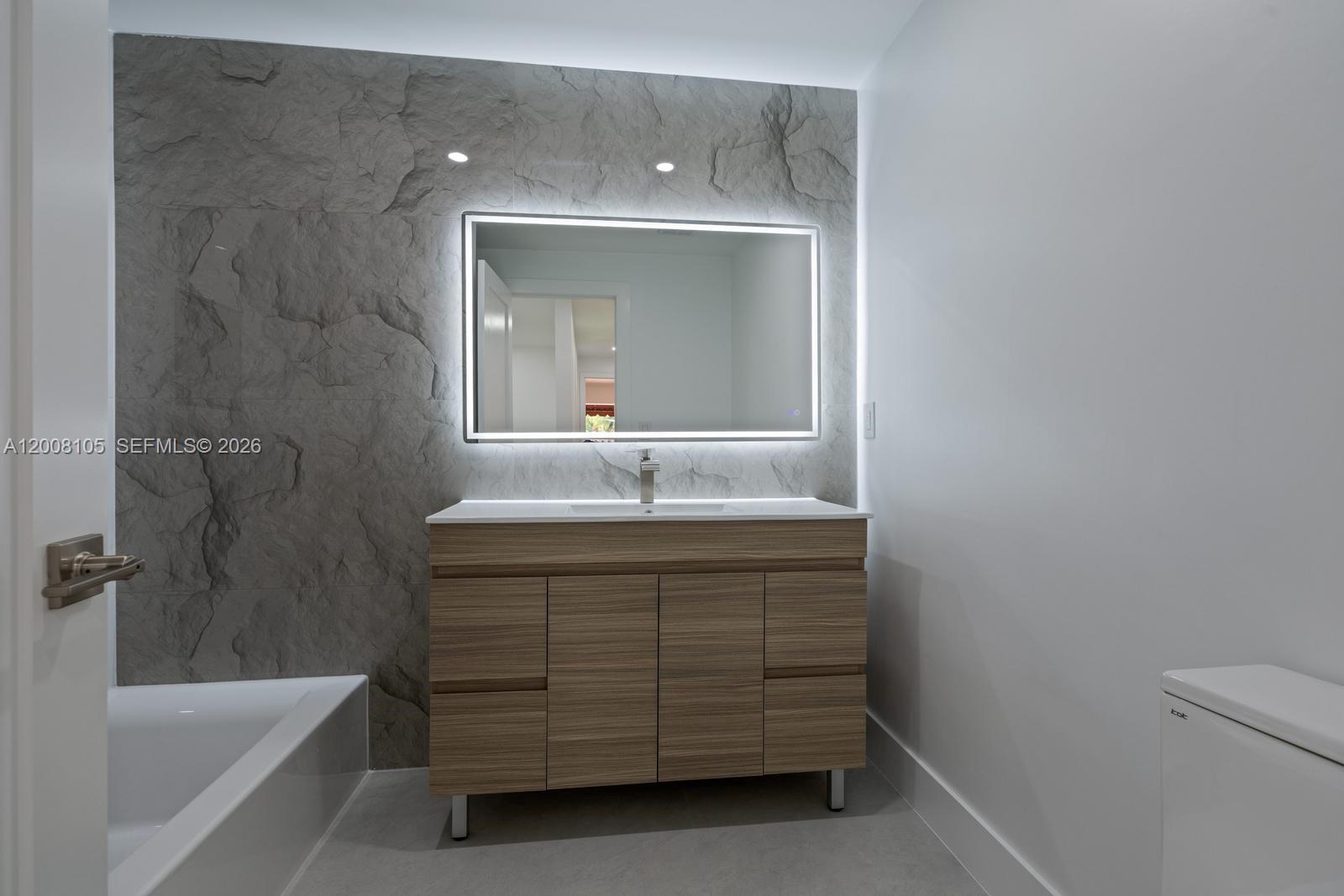 PRECIOUS HOMES AT LAKES B - Residential