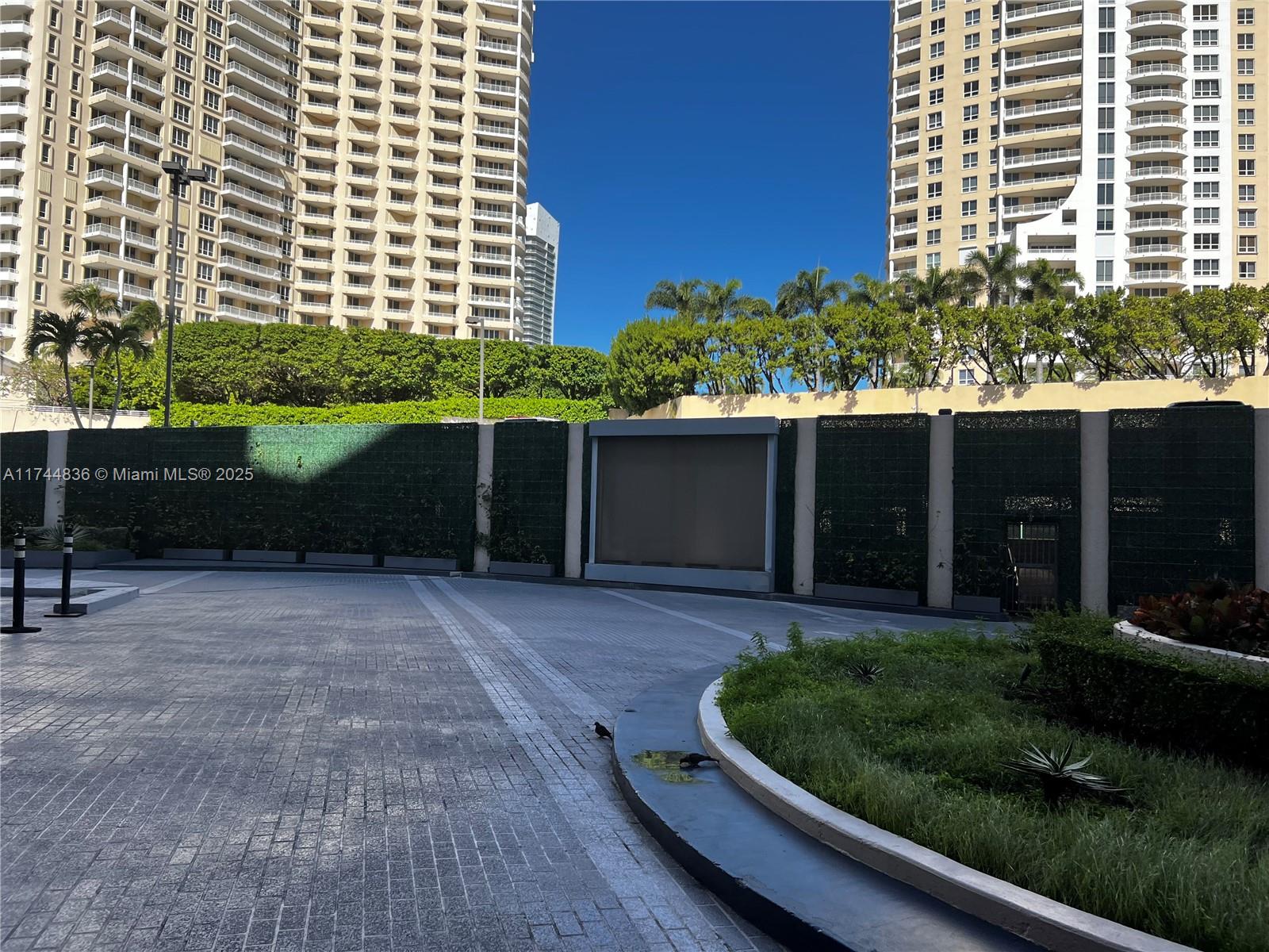 BRICKELL KEY II CONDO - Residential