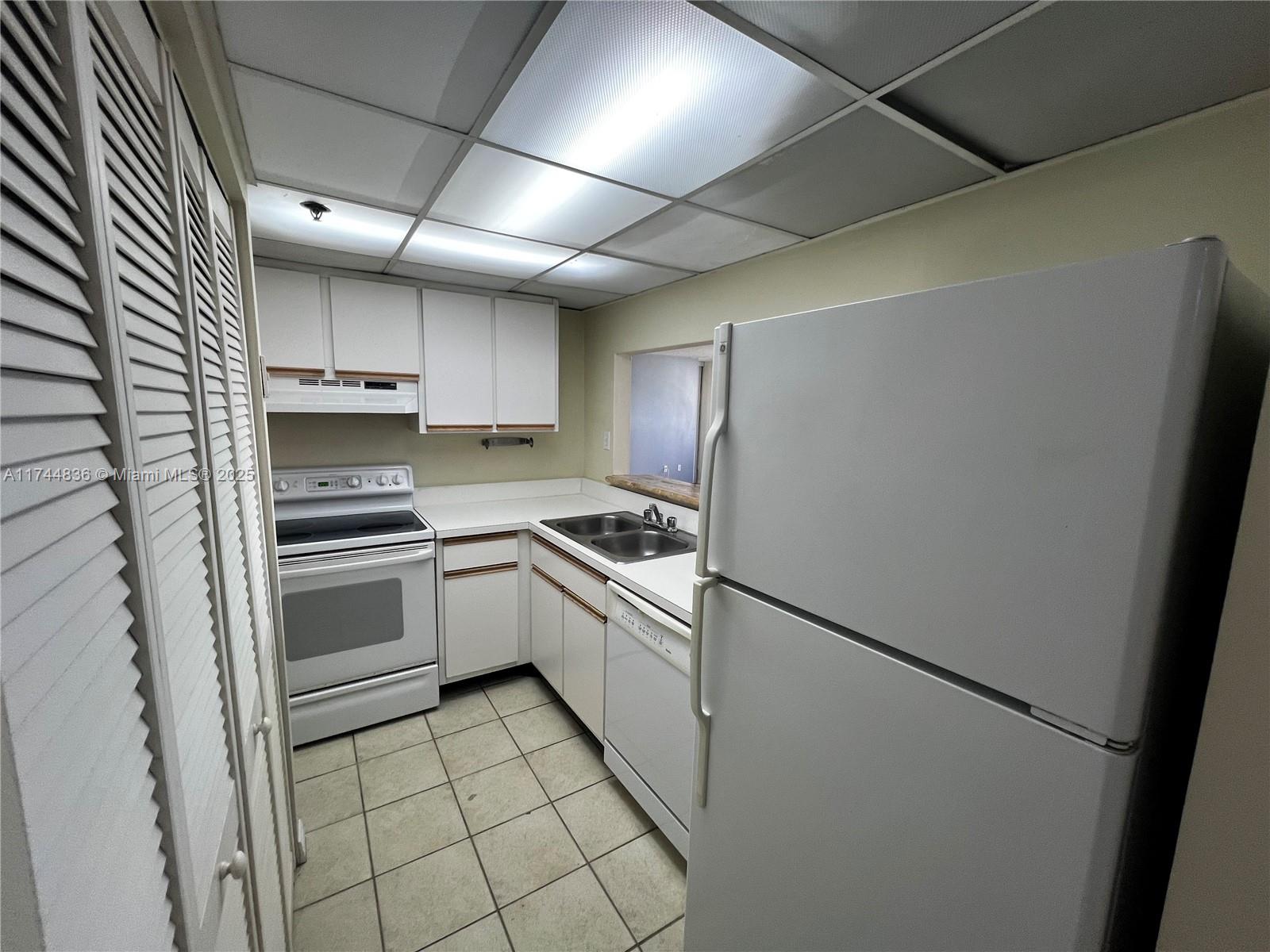 BRICKELL KEY II CONDO - Residential