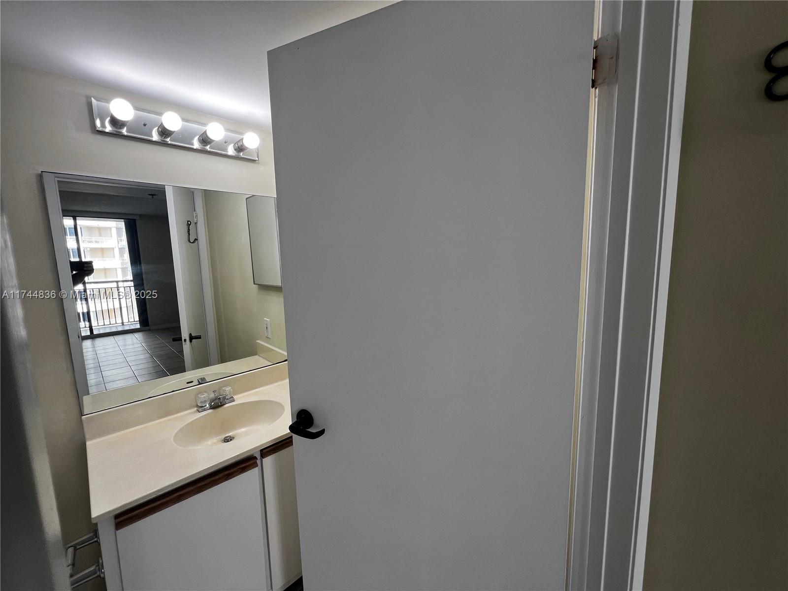 BRICKELL KEY II CONDO - Residential