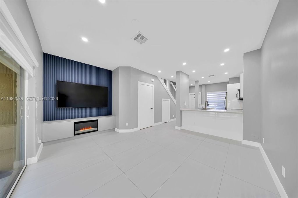 Photo of 358 SW 122nd Ave, Pembroke Pines, FL 33025 (MLS # A11982588)