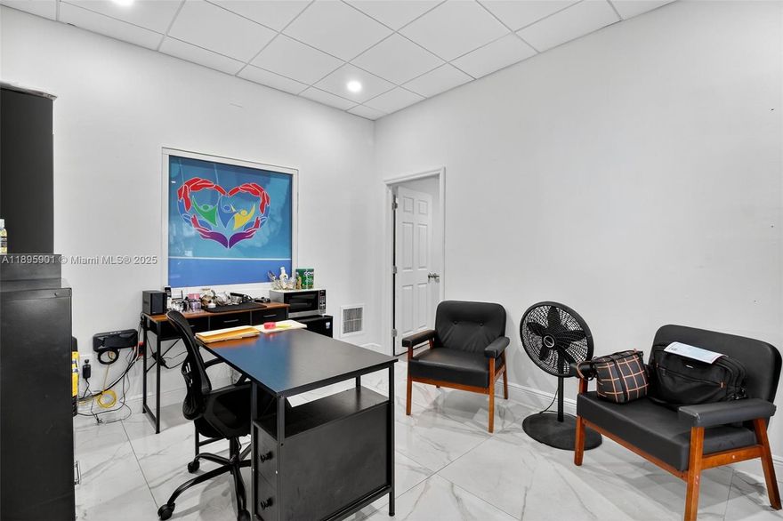 Prime commercial space for lease! Centrally located on SW 186th Street and SW 107th Avenue, Approx 1,200 SF unit offers flexible use options, including retail, office, or light warehouse. The space features an inviting lobby entrance, two private offices, two bathrooms, a kitchenette, and additional rooms that can be opened up to create a larger workspace. Includes a warehouse area ideal for storage or operations. Excellent visibility, easy access to US1 and Florida Turnpike, Ideal location for your growing business. EASY TO SHOW!
CALL US ANYTIME, WE PICK UP!!