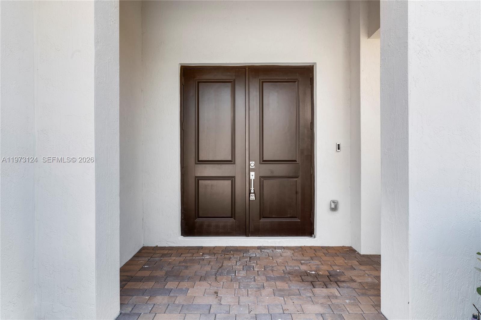 TUSCAN ISLES - Residential