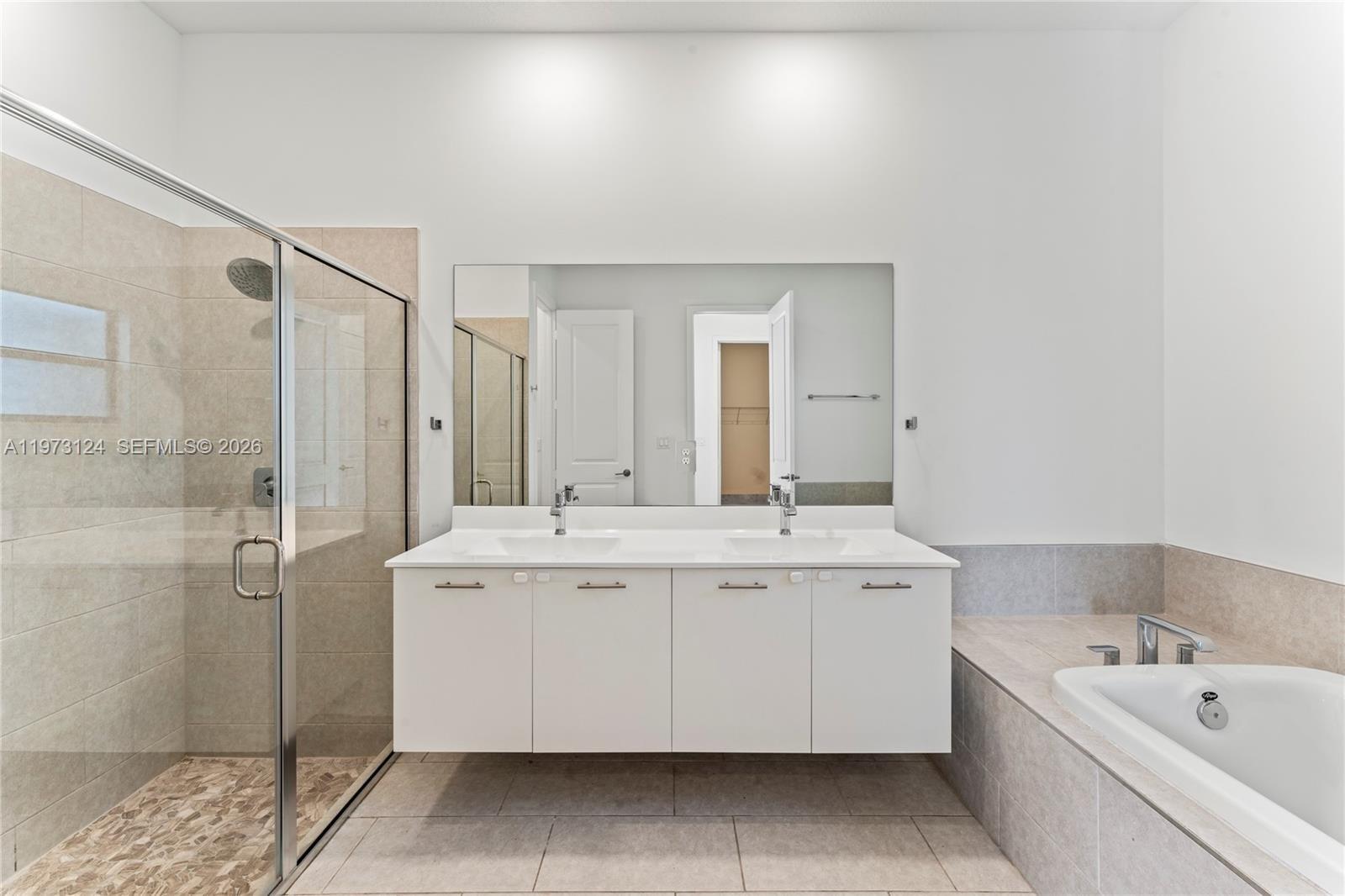 TUSCAN ISLES - Residential