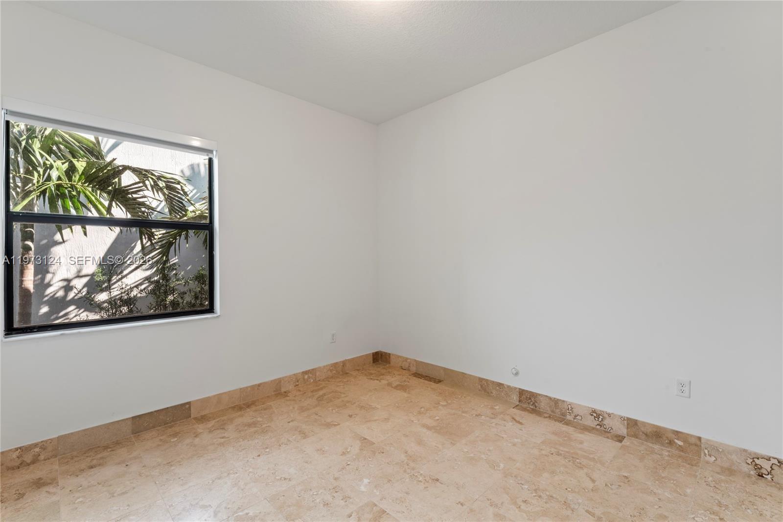 TUSCAN ISLES - Residential