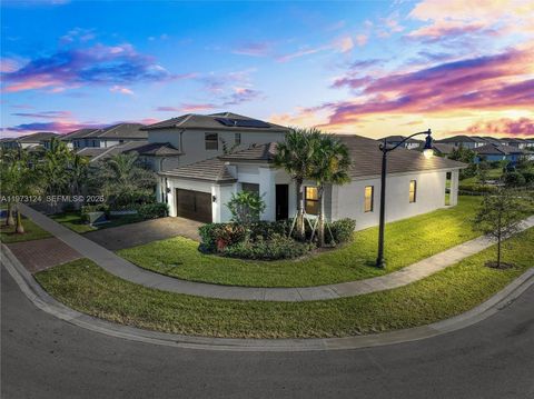 Photo of 17564 SW 41st St, Miramar, FL 33029 (MLS # A11973124)