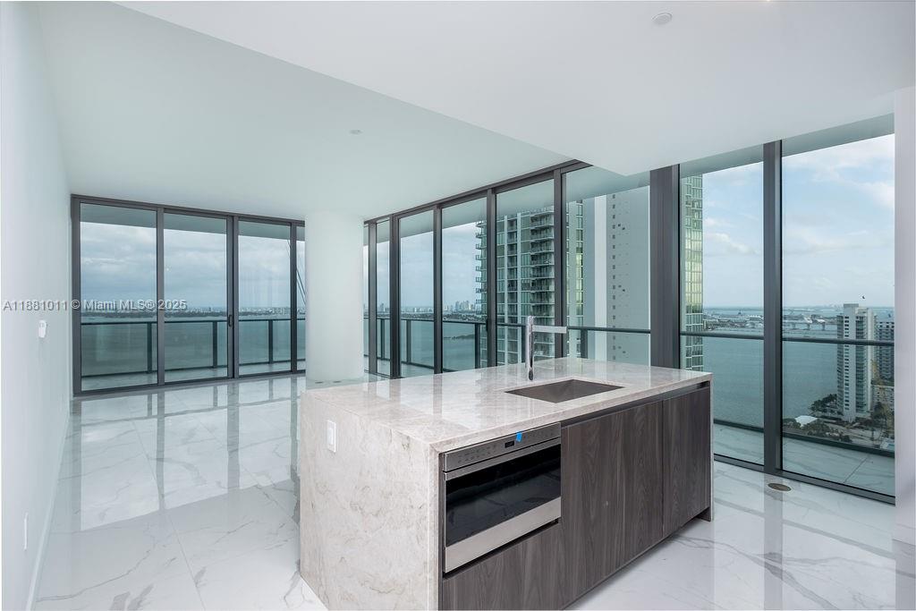 GRAN PARAISO CONDO - Residential