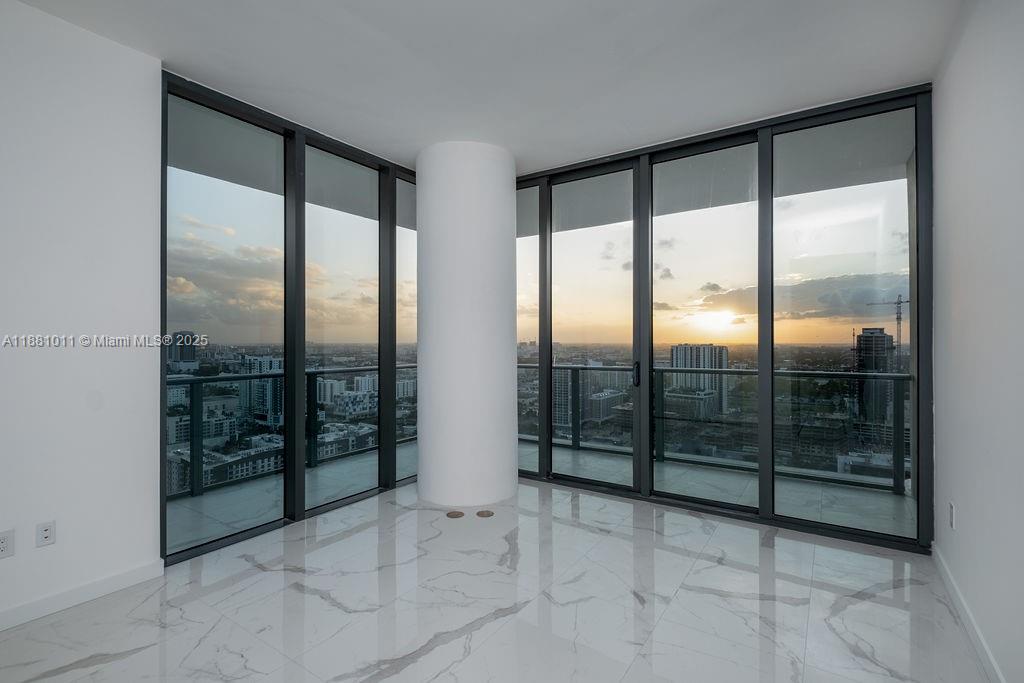 GRAN PARAISO CONDO - Residential