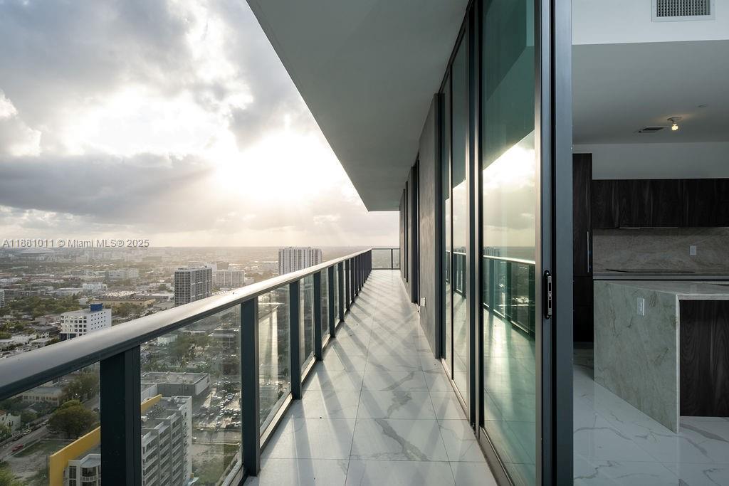 GRAN PARAISO CONDO - Residential