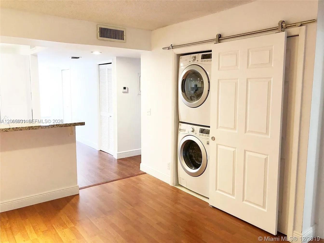 4 North - Residential Lease