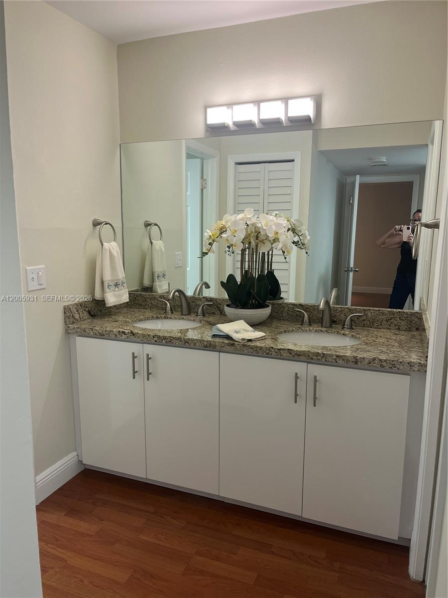 4 North - Residential Lease