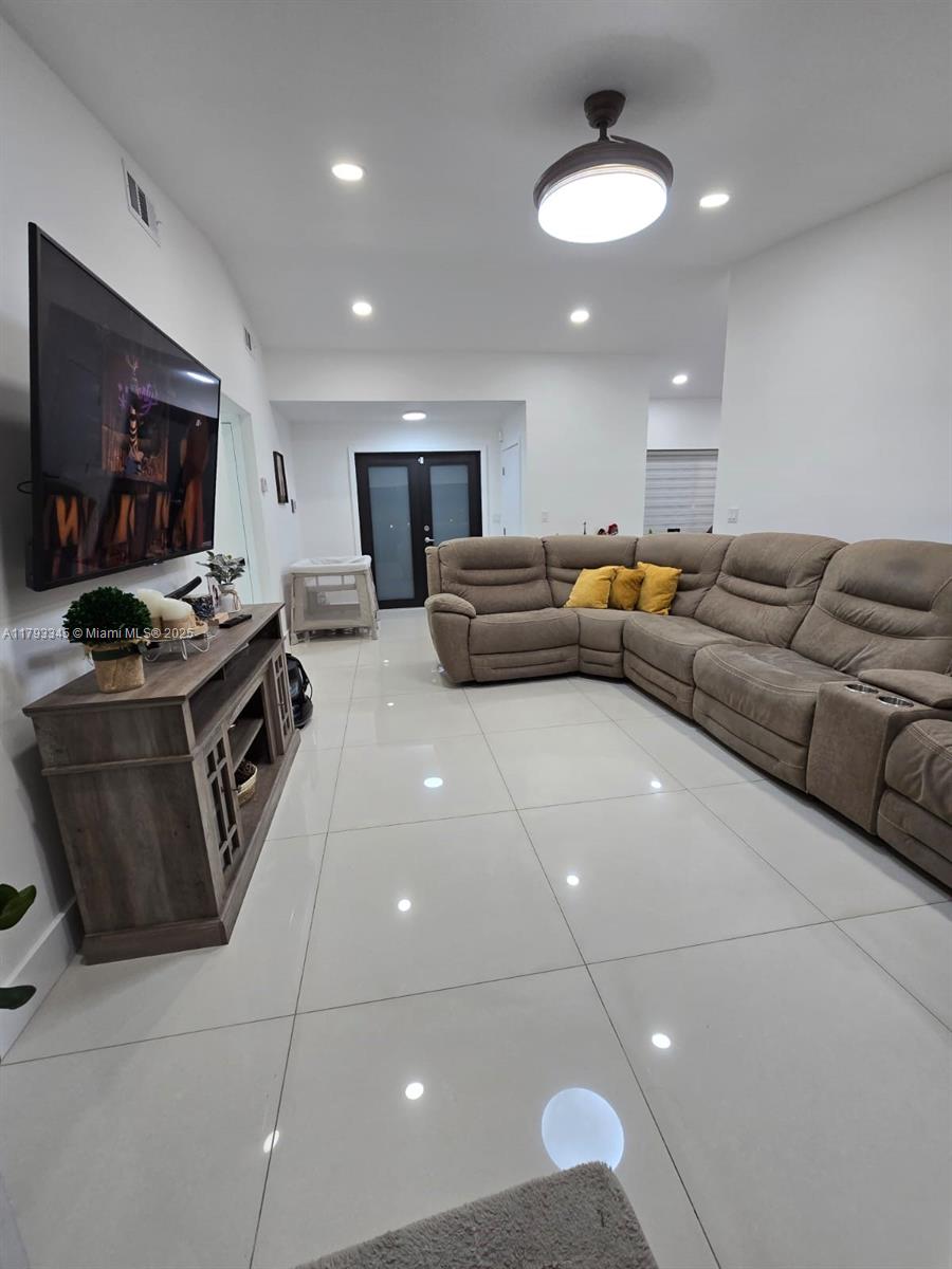 11015 SW 158th Ter