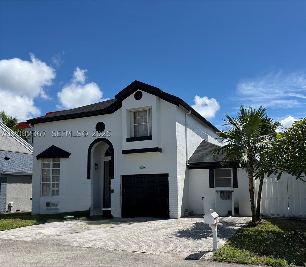 Photo of 10701 SW 10th Ct, Davie, FL 33324 (MLS # A12092367)