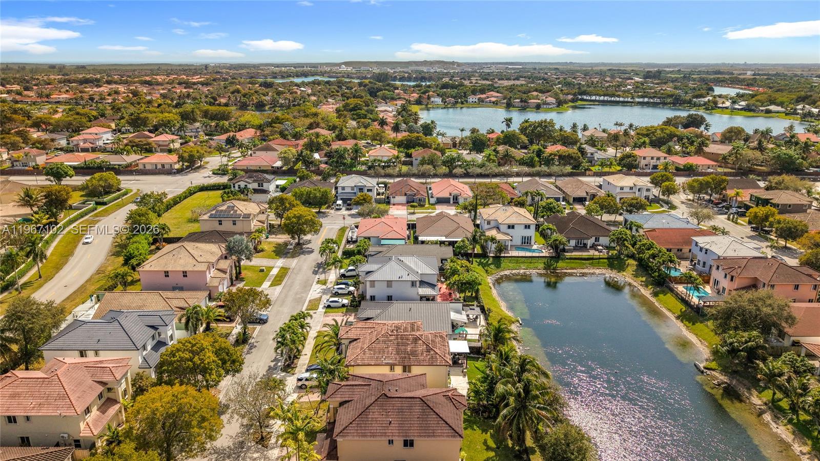 C B PALMS - Residential