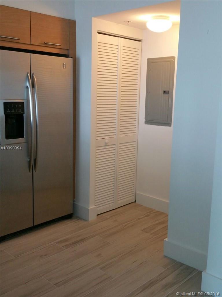 BRICKELL ON THE RIVER - Residential Lease