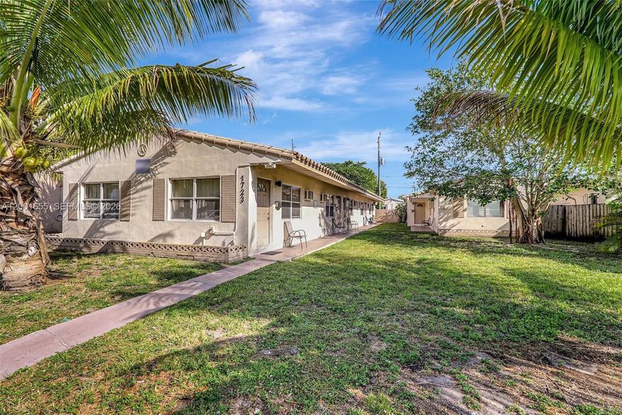 Modern 1-bed 1-bath for lease east of US-1 with laundry facilities on-site and Rapid Approval! Located within walking distance of Publix, Starbucks, and Chipotle. Minutes away from Dania Pointe and Oakwood Plaza, Hollywood Beach, and Fort Lauderdale International Airport.  Quick approval process and easy to show!