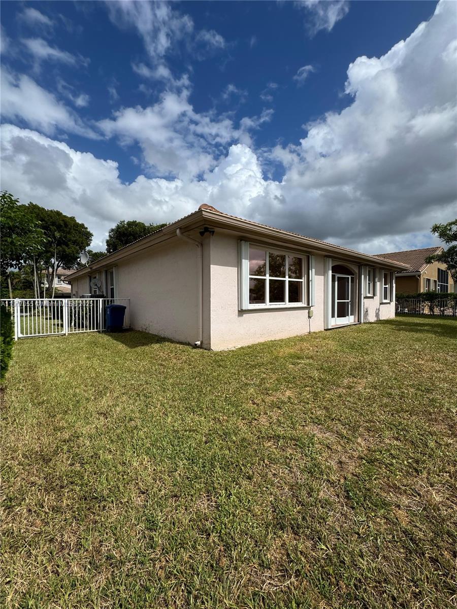 POD 4 AT MONARCH LAKES - Residential