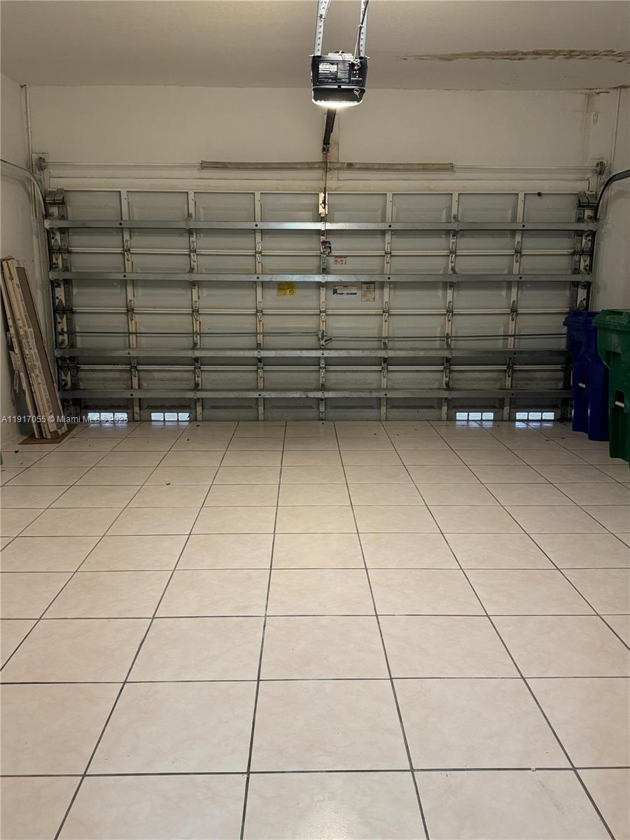 POD 4 AT MONARCH LAKES - Residential