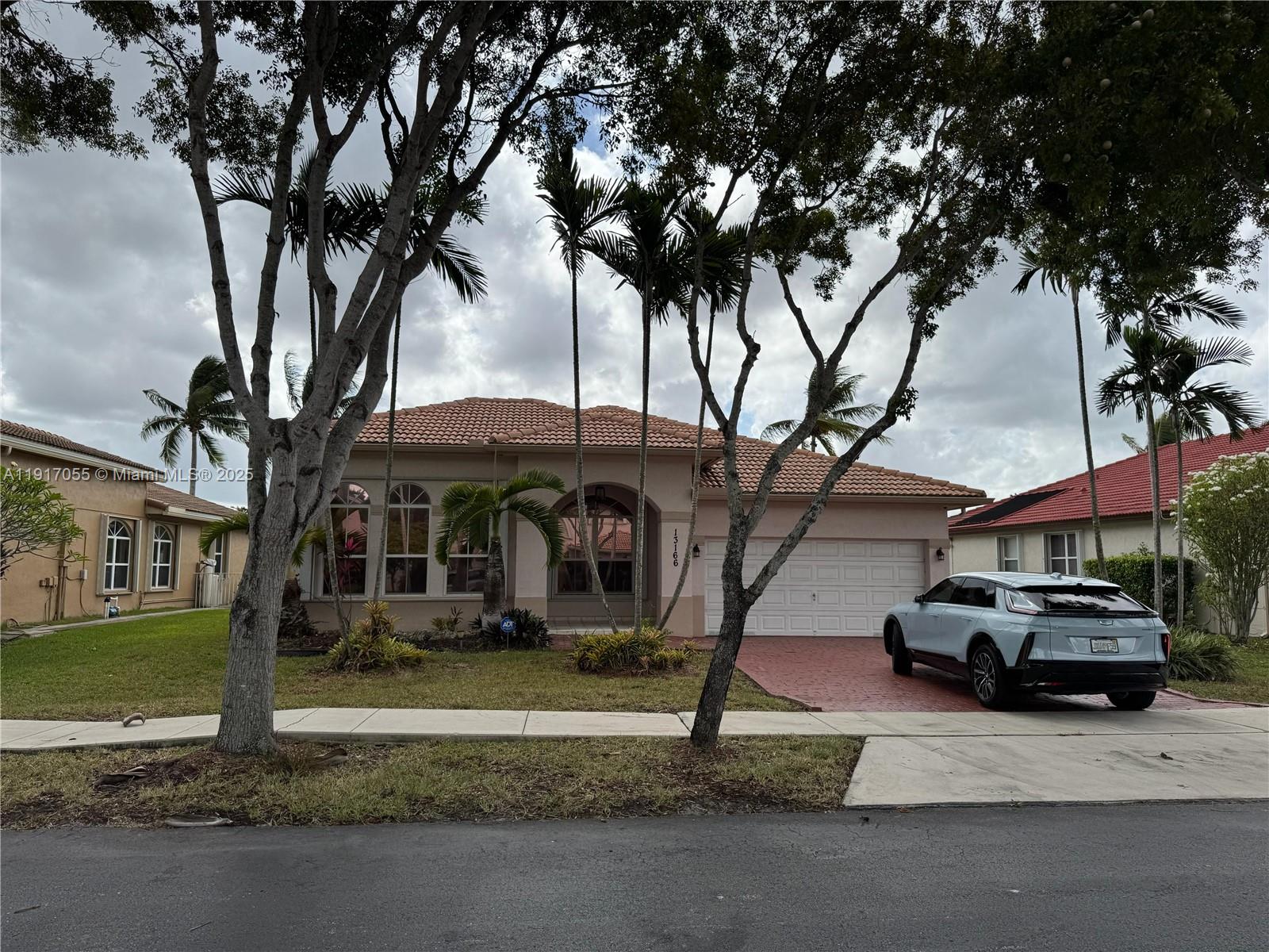 POD 4 AT MONARCH LAKES - Residential