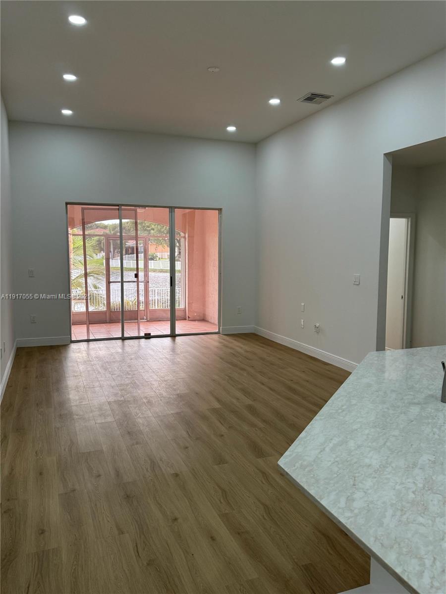 POD 4 AT MONARCH LAKES - Residential