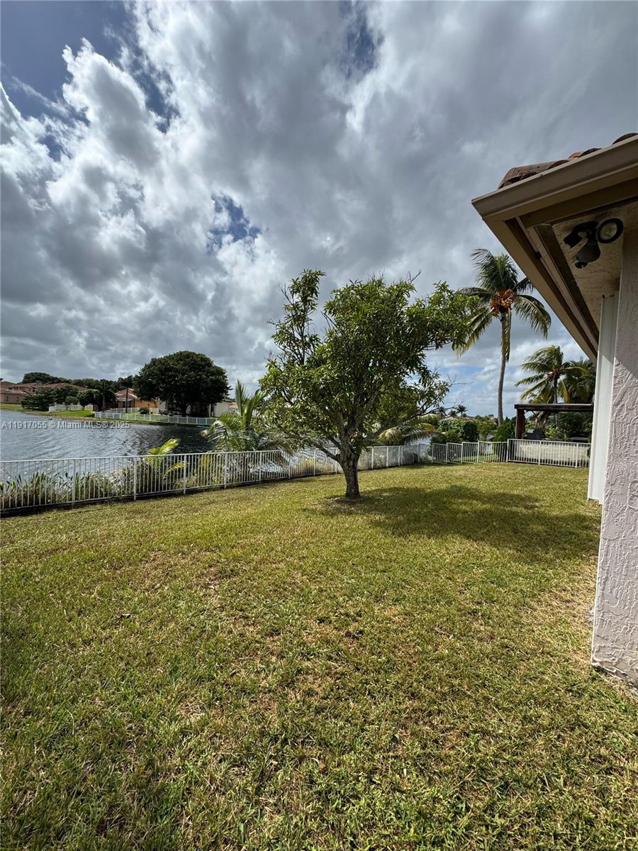 POD 4 AT MONARCH LAKES - Residential