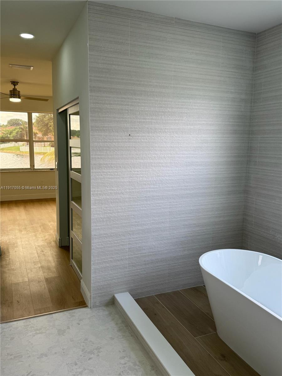 POD 4 AT MONARCH LAKES - Residential