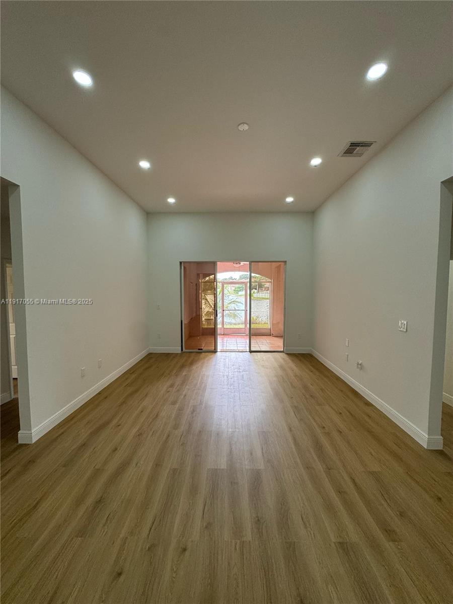 POD 4 AT MONARCH LAKES - Residential